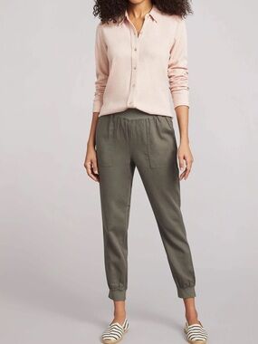 Like New- Faherty Arlie Day Pant- surplus green size L